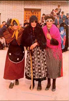 1976 Tere de Calientas Use Expósito y M Luisa de Bastián