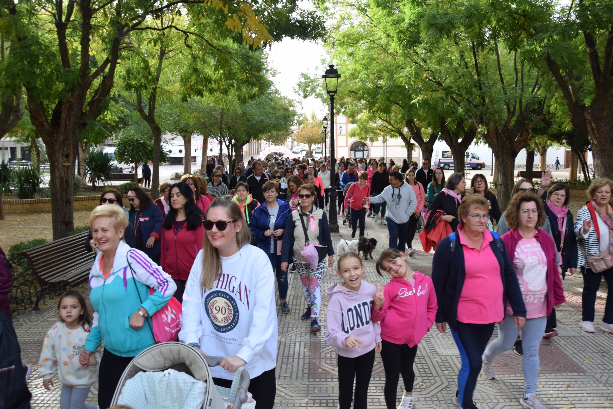 Miguel Esteban se vuelca un año más en la lucha contra el cáncer de mama