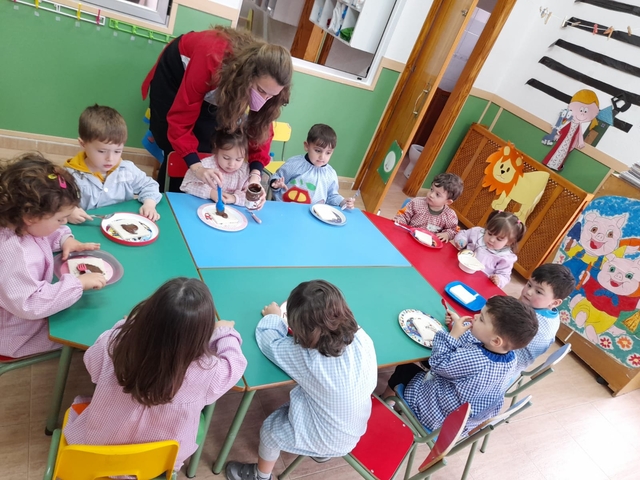 Día Mujer en Escuela Infantil cocina