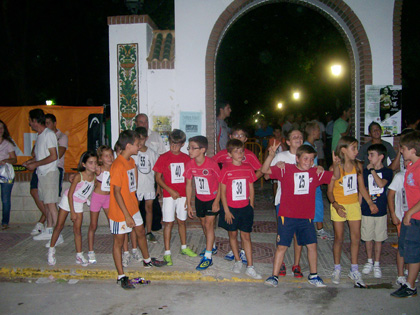 Un total de 160 personas participaron en la I Carrera Popular ‘Los Charcones’ de Miguel Esteban
