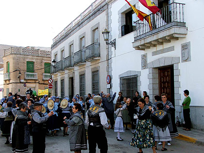 La II Fiesta de la Vendimia de Miguel Esteban contó con una gran participación de público