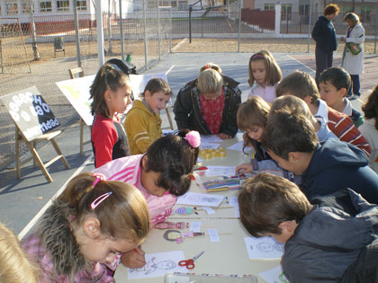 Los niños migueletes celebran el Día de los Derechos de la Infancia con diversas actividades 